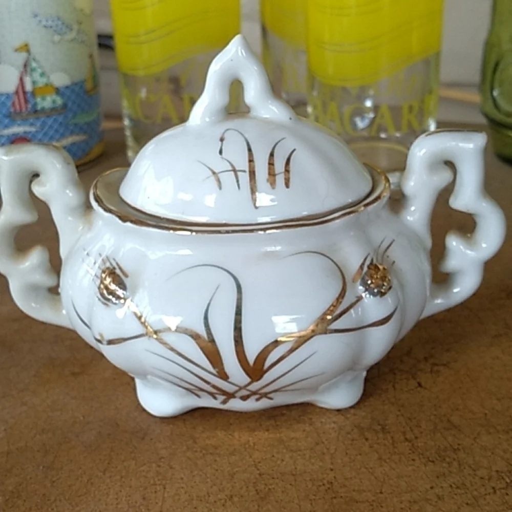 Vintage 1940s Japan white gold Pacific sugar dish farmhouse shabby chic boho
